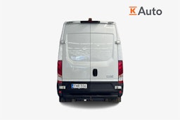 valkoinen Iveco Daily 2017 kuva 4.