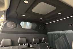 valkoinen Iveco Daily 2017 kuva 15.