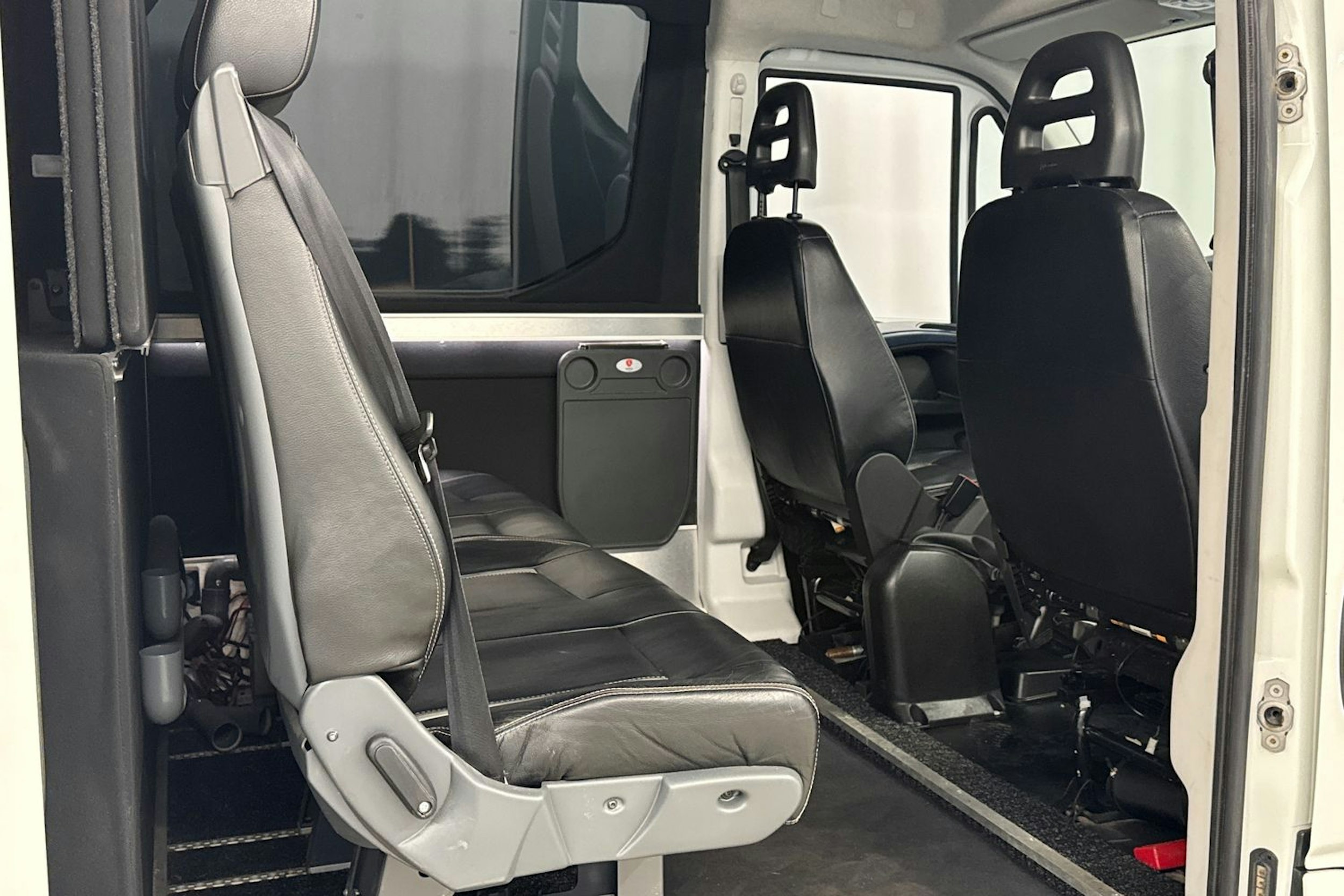 valkoinen Iveco Daily 2017 kuva 16.