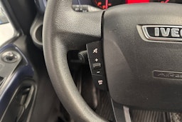 valkoinen Iveco Daily 2017 kuva 19.