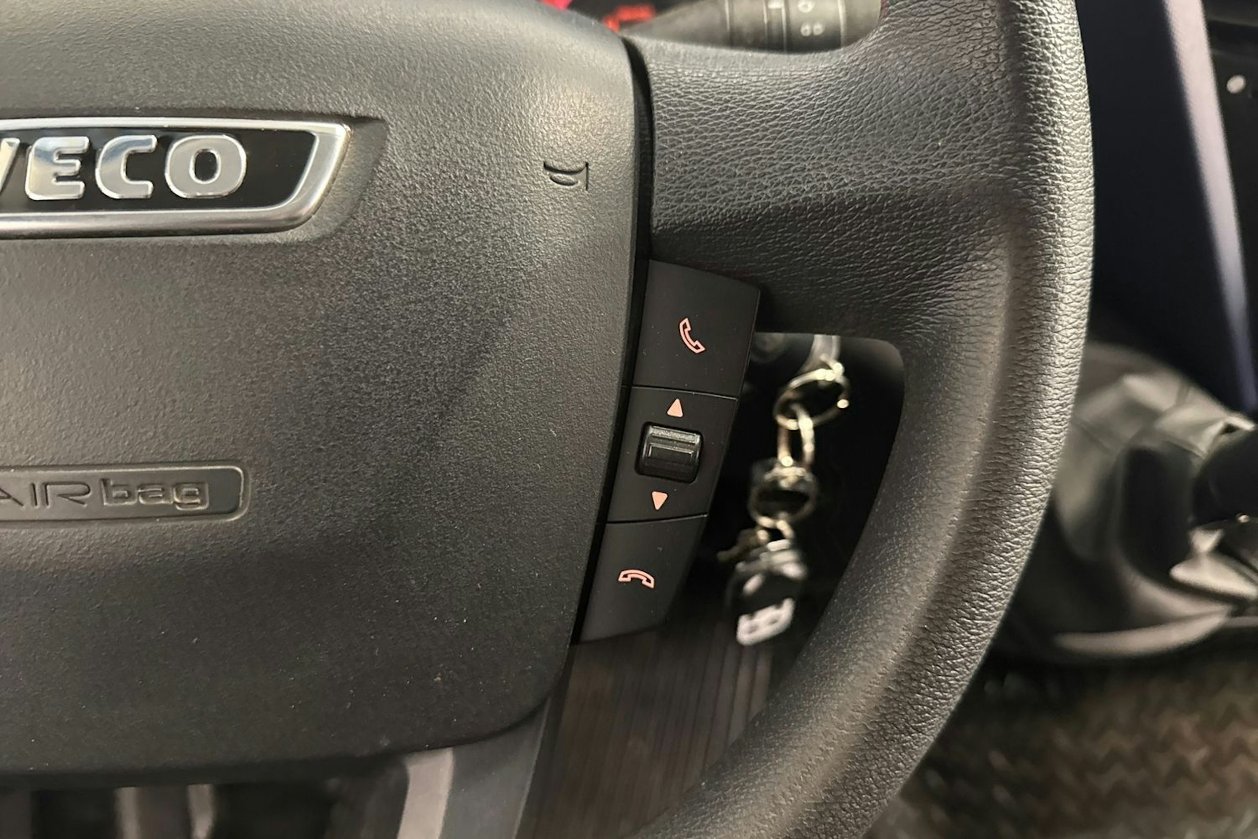 valkoinen Iveco Daily 2017 kuva 20.