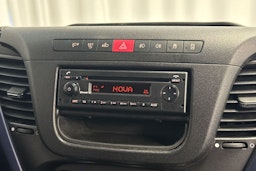 valkoinen Iveco Daily 2017 kuva 21.