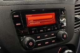 valkoinen Iveco Daily 2017 kuva 21.