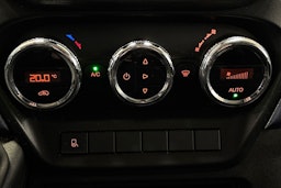 valkoinen Iveco Daily 2017 kuva 24.