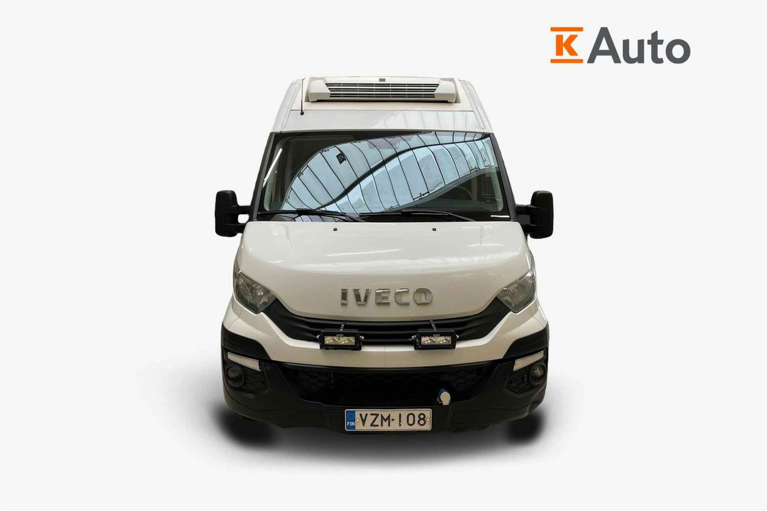 valkoinen Iveco Daily 2017 kuva 5.