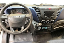 valkoinen Iveco Daily 2017 kuva 9.
