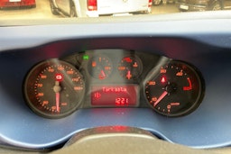 valkoinen Iveco Daily 2017 kuva 19.