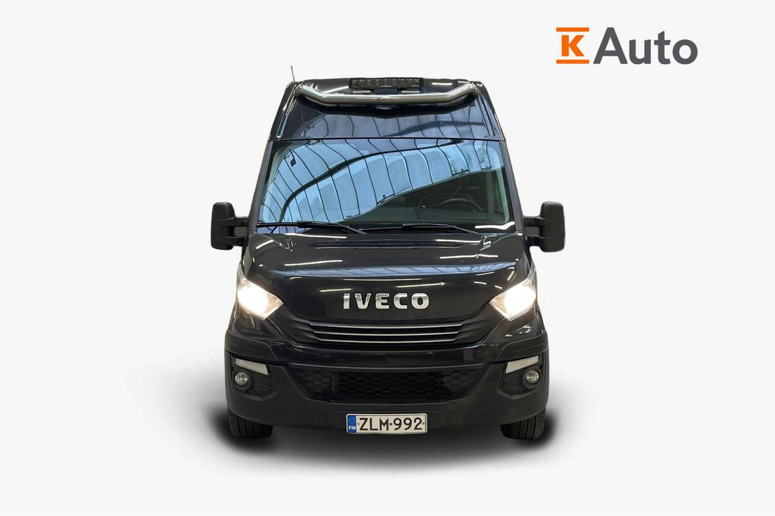 musta Iveco Daily 2017 kuva 5.