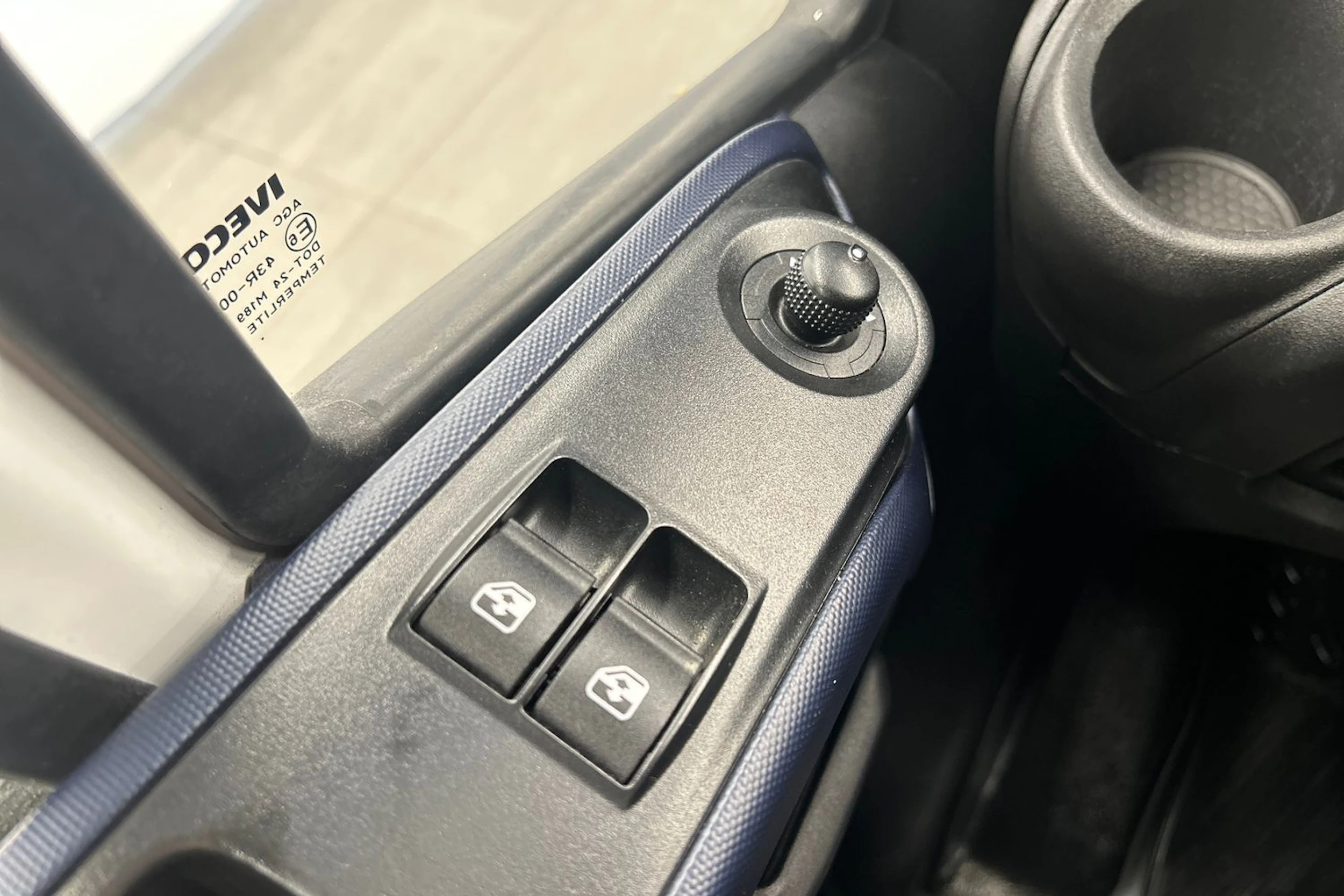 valkoinen Iveco Daily 2018 kuva 17.