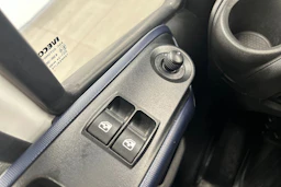 valkoinen Iveco Daily 2018 kuva 17.