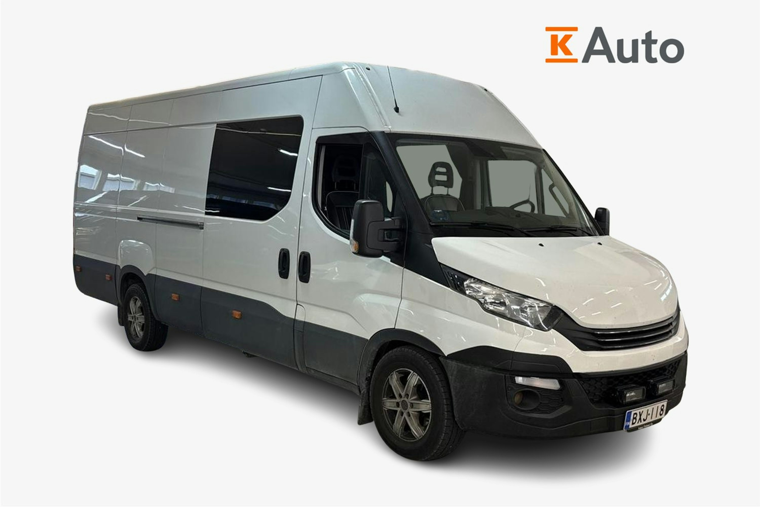 valkoinen Iveco Daily 2019 kuva 1.