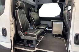 valkoinen Iveco Daily 2019 kuva 10.