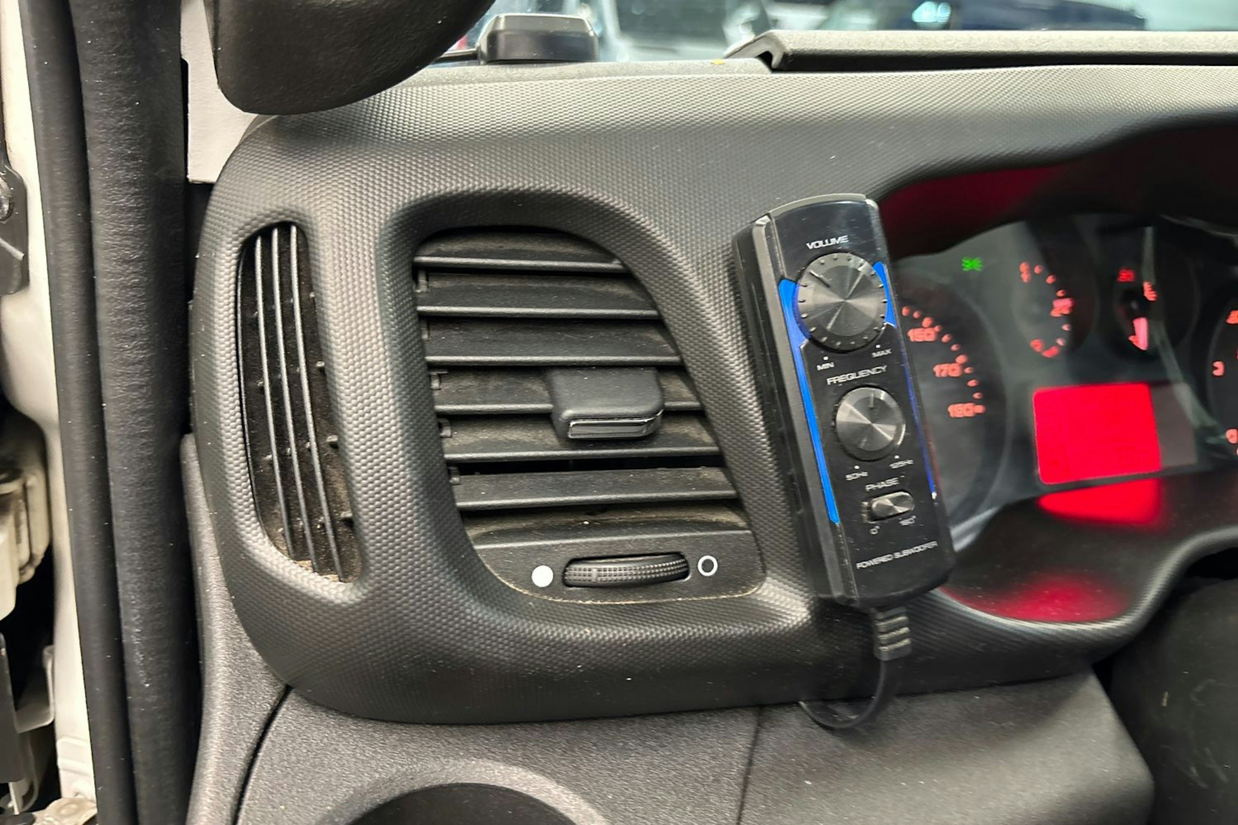 valkoinen Iveco Daily 2019 kuva 17.