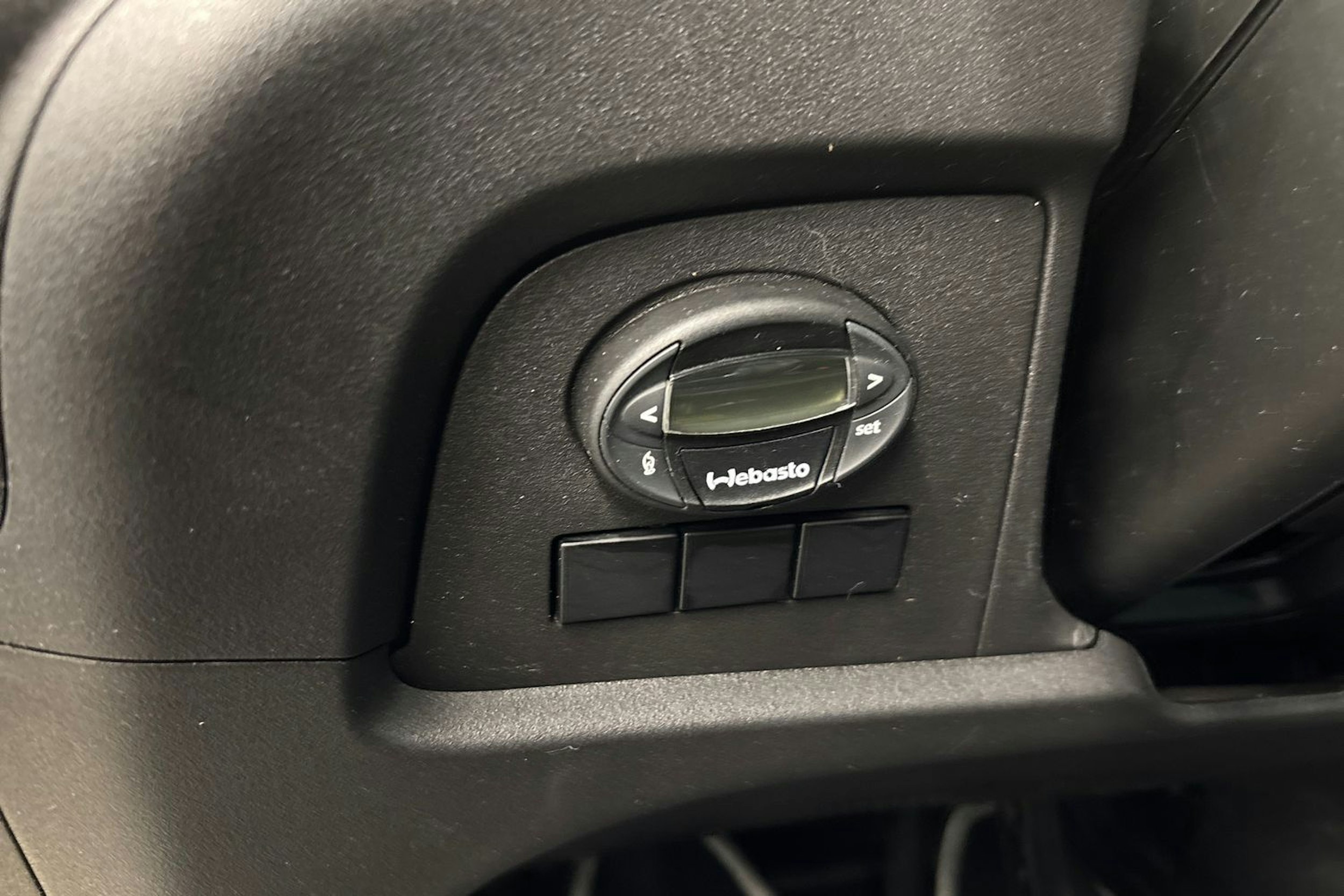 valkoinen Iveco Daily 2019 kuva 18.
