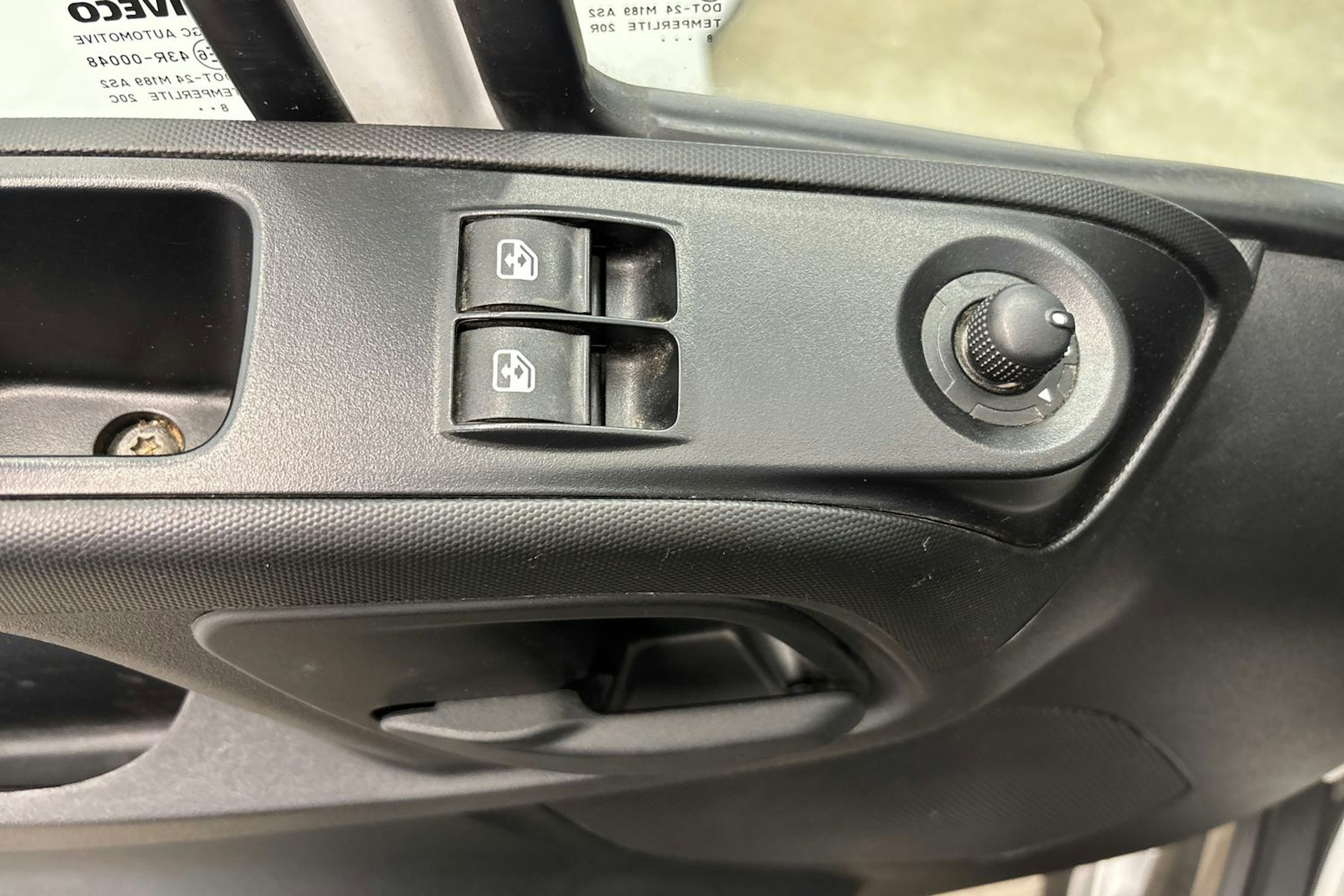 valkoinen Iveco Daily 2019 kuva 19.