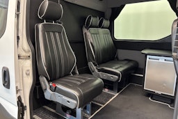 valkoinen Iveco Daily 2019 kuva 24.
