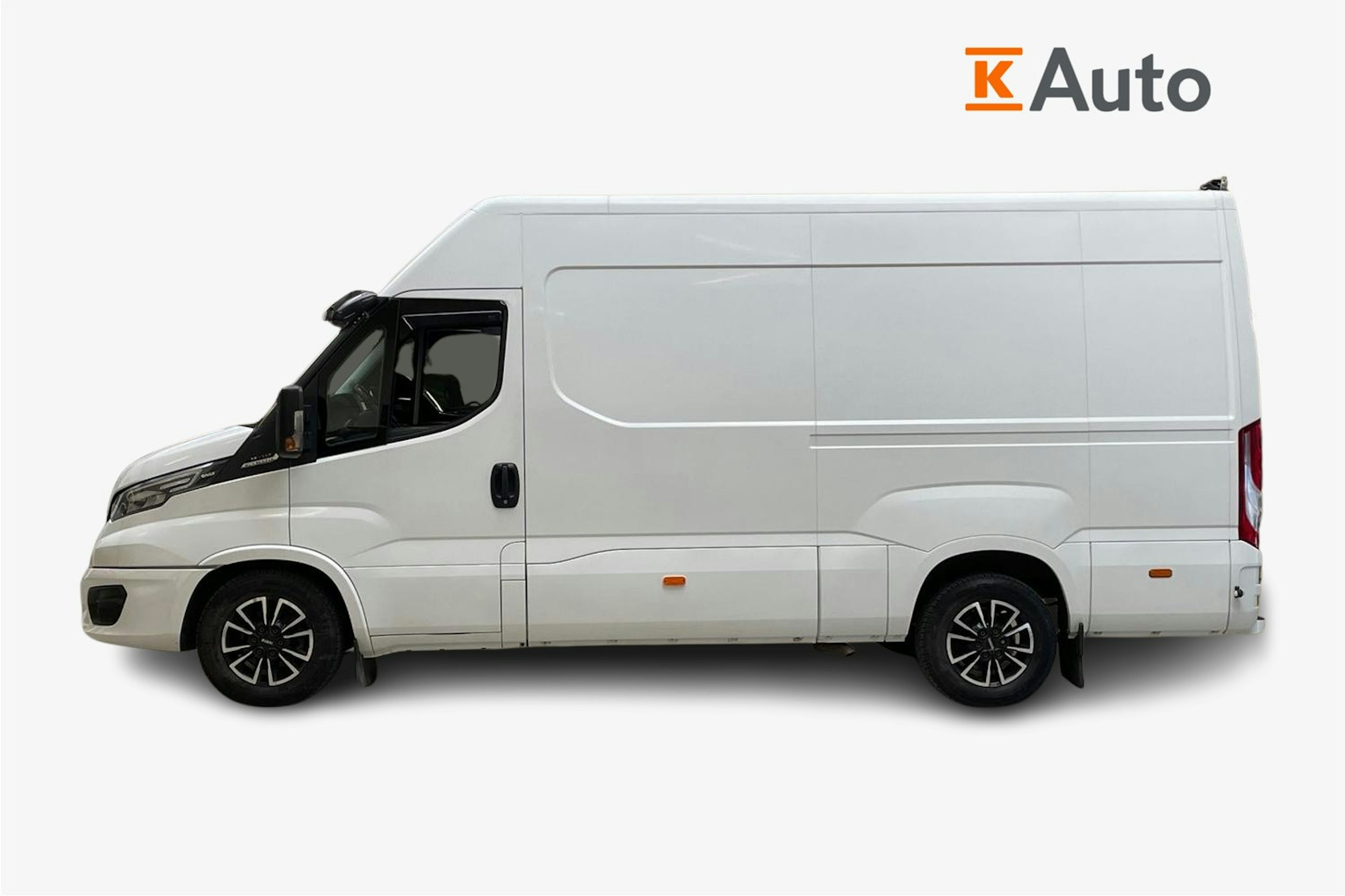 valkoinen Iveco Daily 2020 kuva 5.