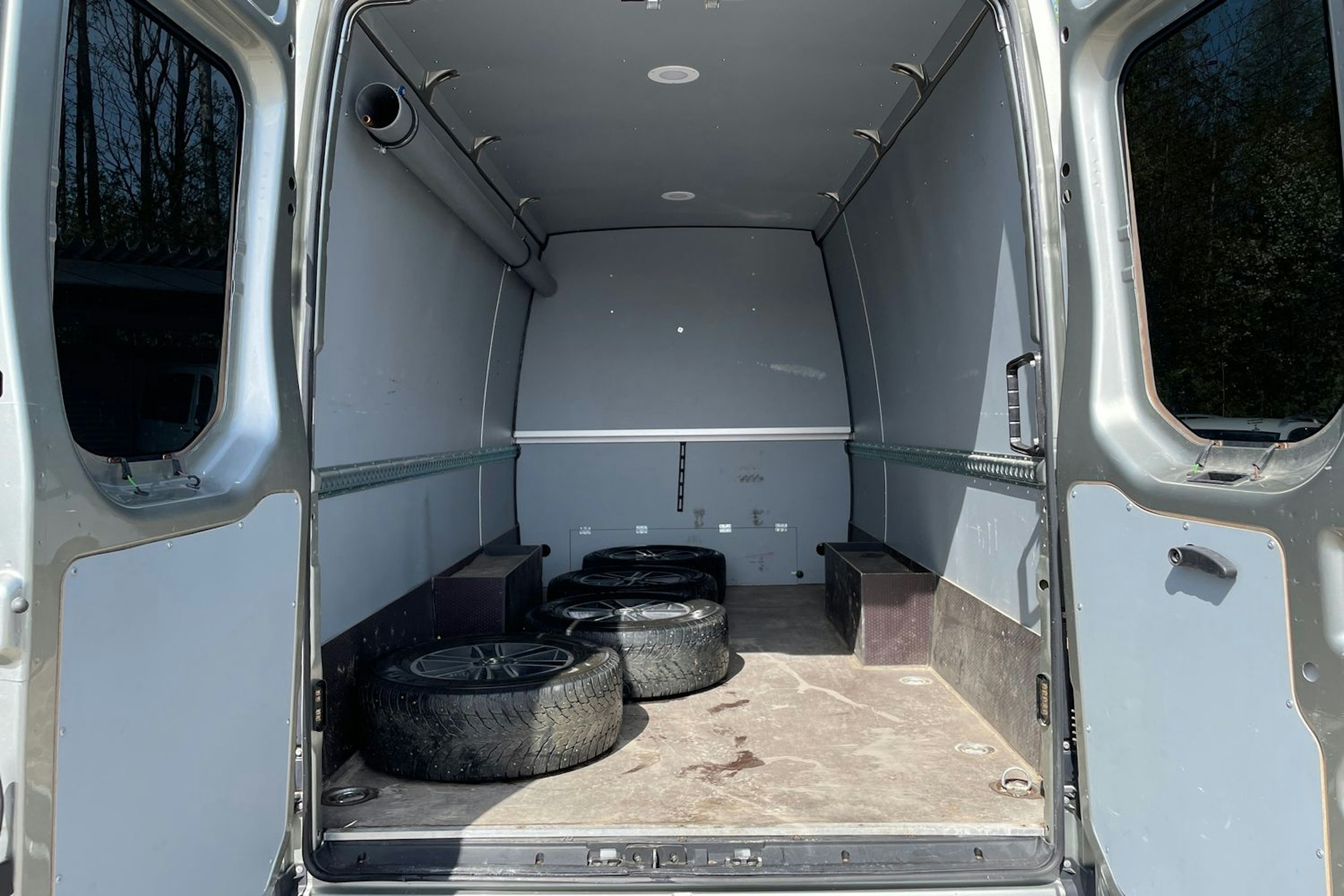 met. harmaa Iveco Daily 2022 kuva 13.