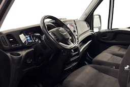 valkoinen Iveco Daily 2022 kuva 3.