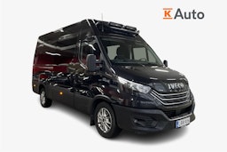 Musta Iveco Daily 2023 kuva 1.