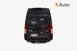 Musta Iveco Daily 2023 kuva 4.
