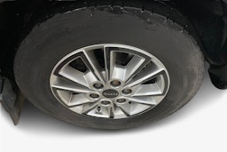 Musta Iveco Daily 2023 kuva 12.