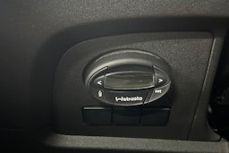 Musta Iveco Daily 2023 kuva 24.