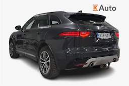 Musta Jaguar F-PACE 2017 kuva 2.