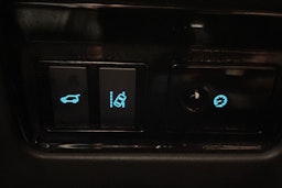 met. harmaa Jaguar F-PACE 2018 kuva 23.