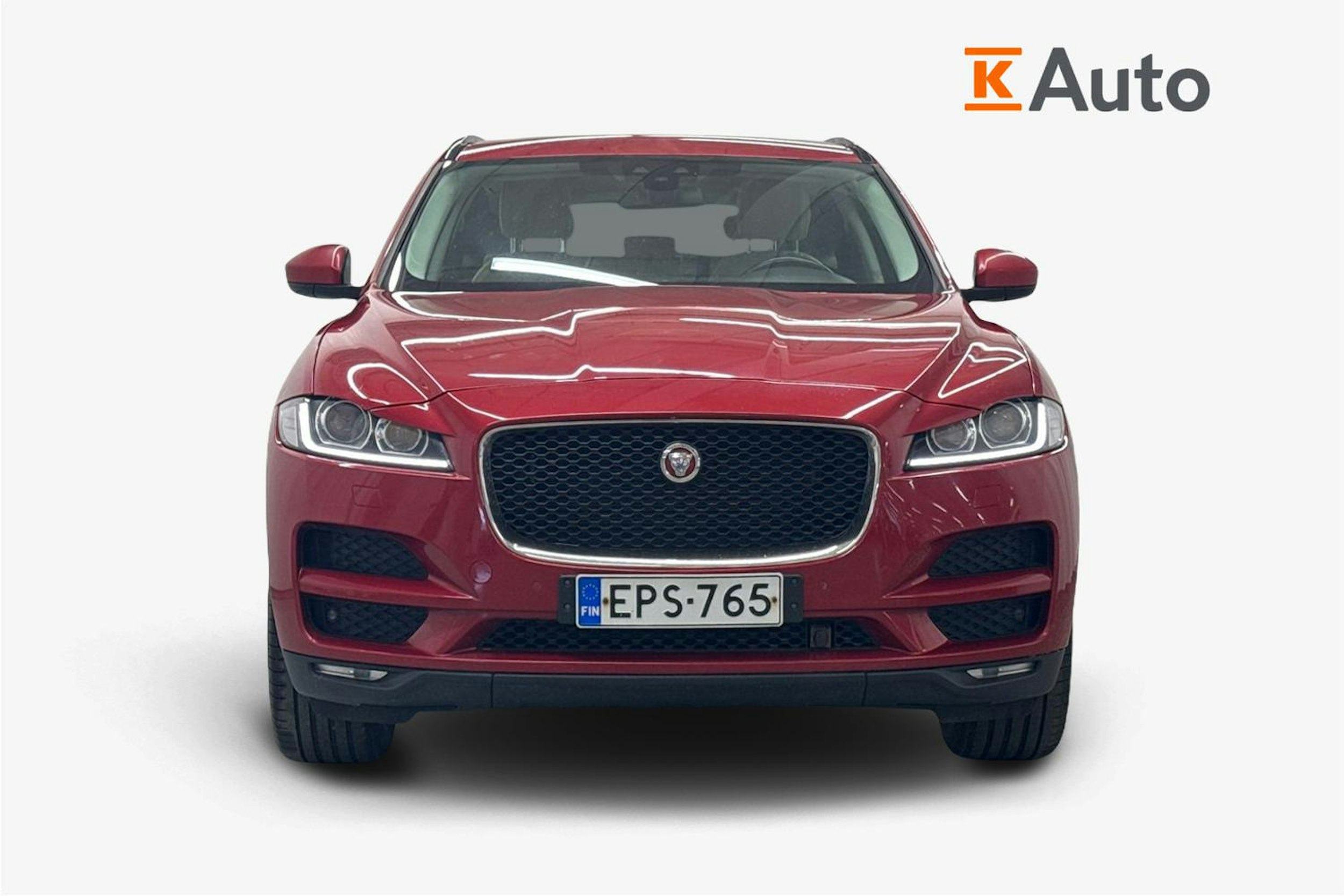 punainen Jaguar F-PACE 2018 kuva 5.