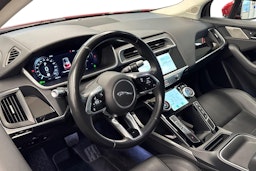 Punainen Jaguar I-PACE 2019 kuva 7.