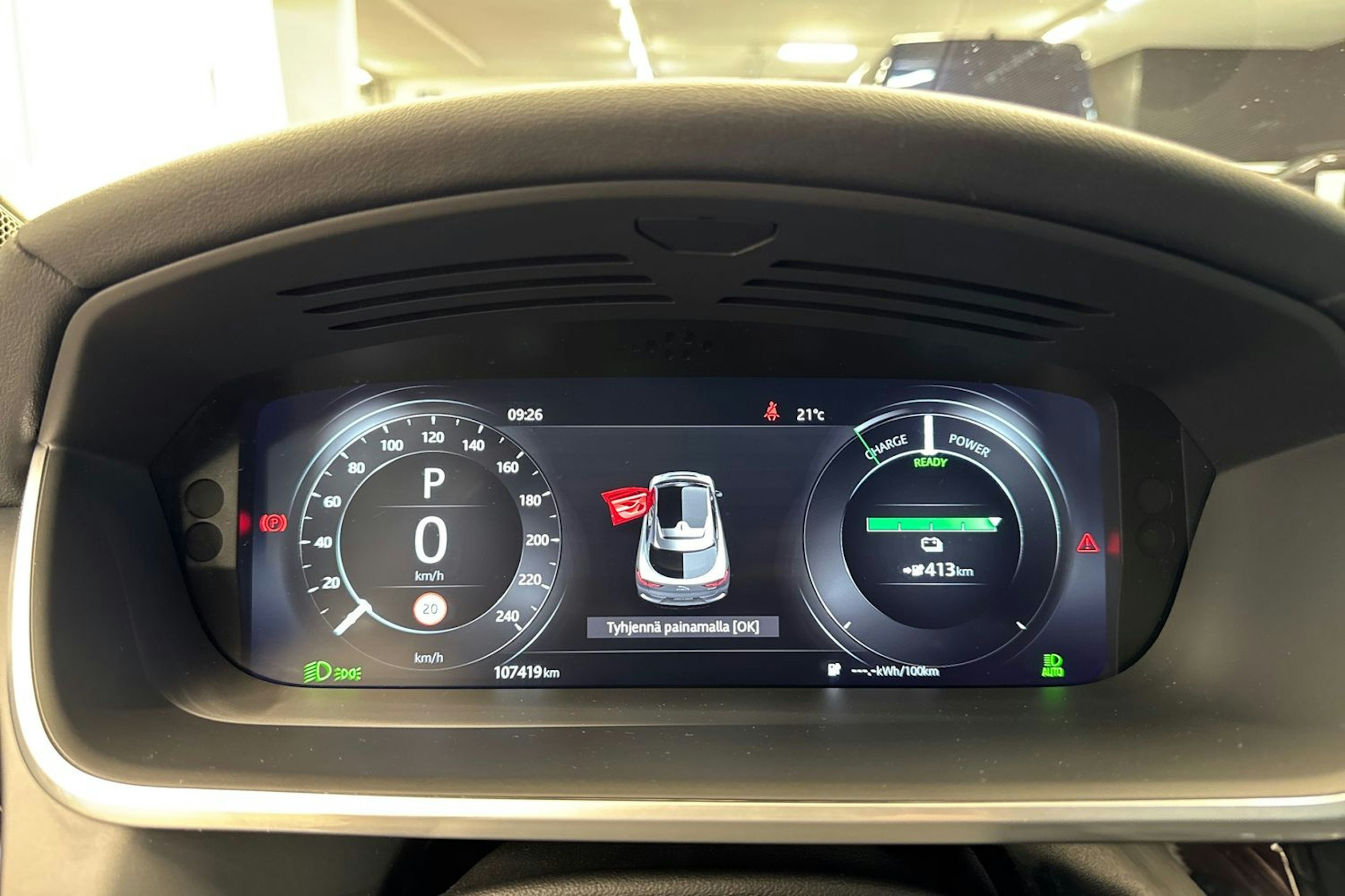 Punainen Jaguar I-PACE 2019 kuva 15.