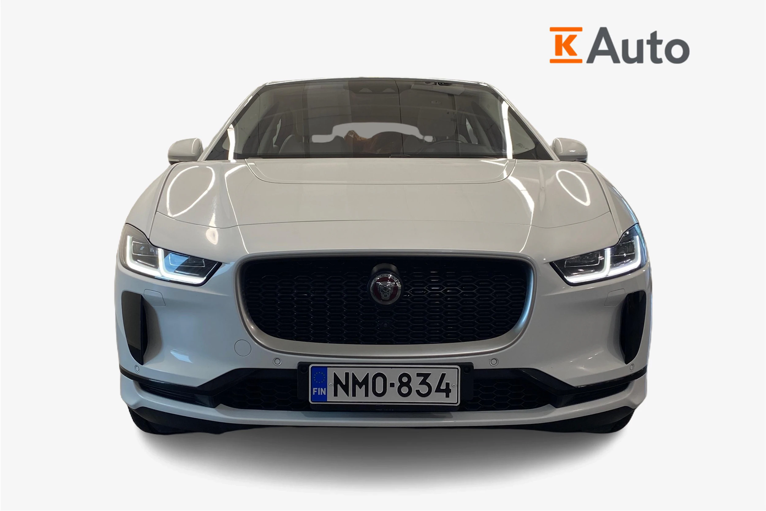 valkoinen Jaguar I-PACE 2019 kuva 4.