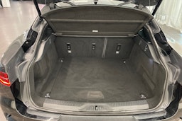 Musta Jaguar I-PACE 2019 kuva 15.