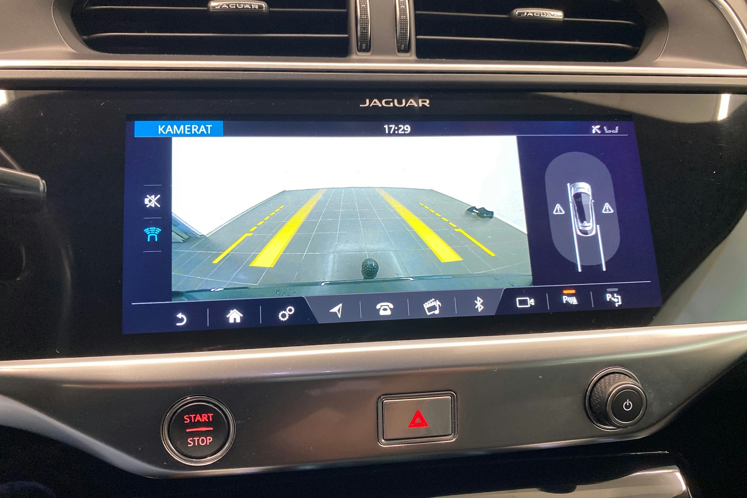 Musta Jaguar I-PACE 2019 kuva 25.