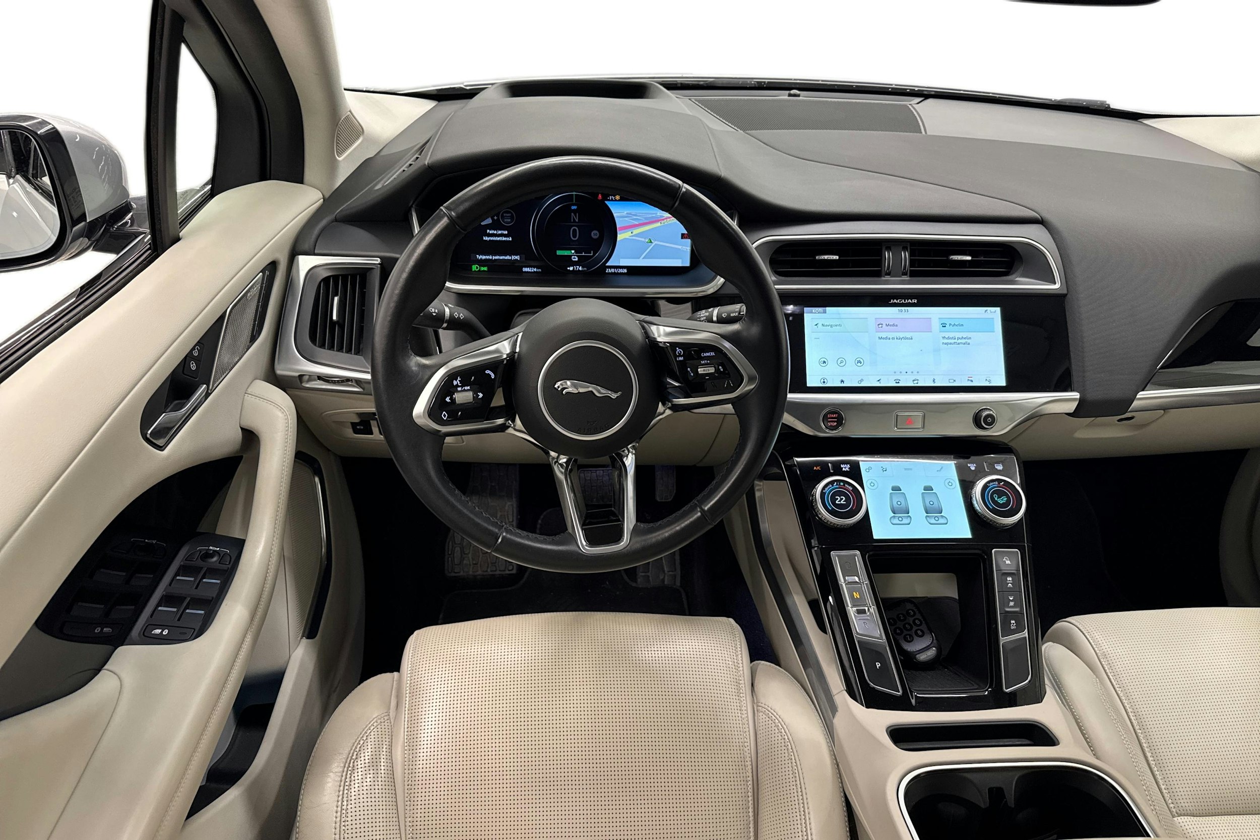 Harmaa Jaguar I-PACE 2019 kuva 9.