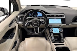 Harmaa Jaguar I-PACE 2019 kuva 9.