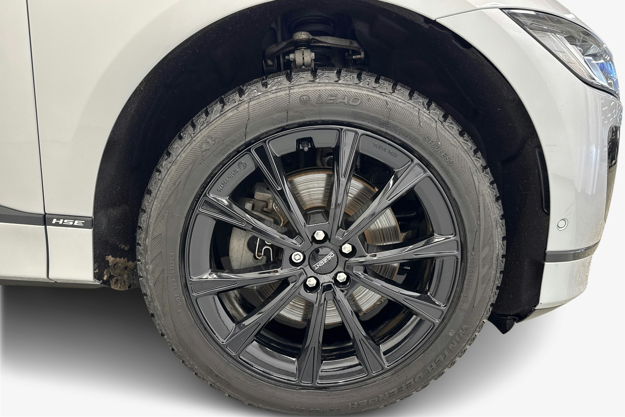 Harmaa Jaguar I-PACE 2019 kuva 11.