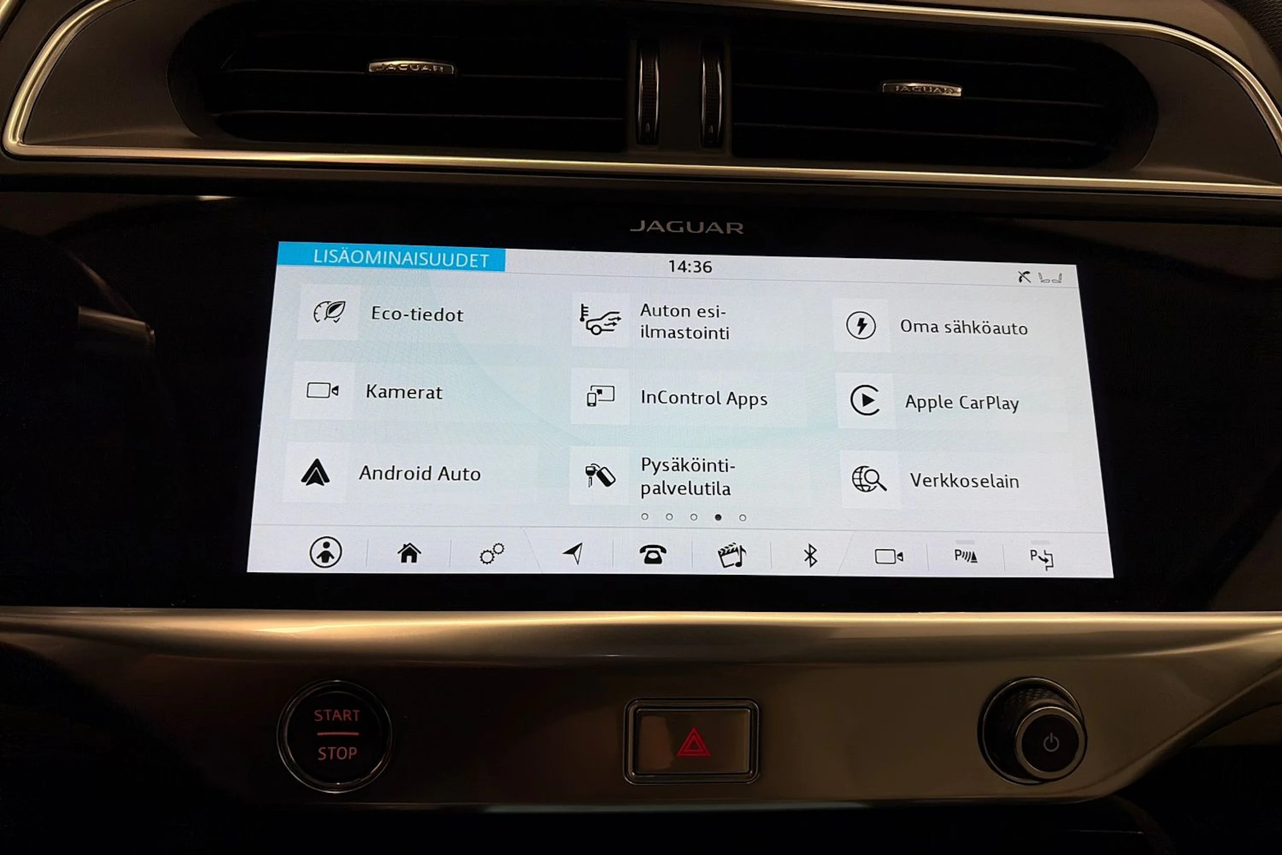 Harmaa Jaguar I-PACE 2019 kuva 30.