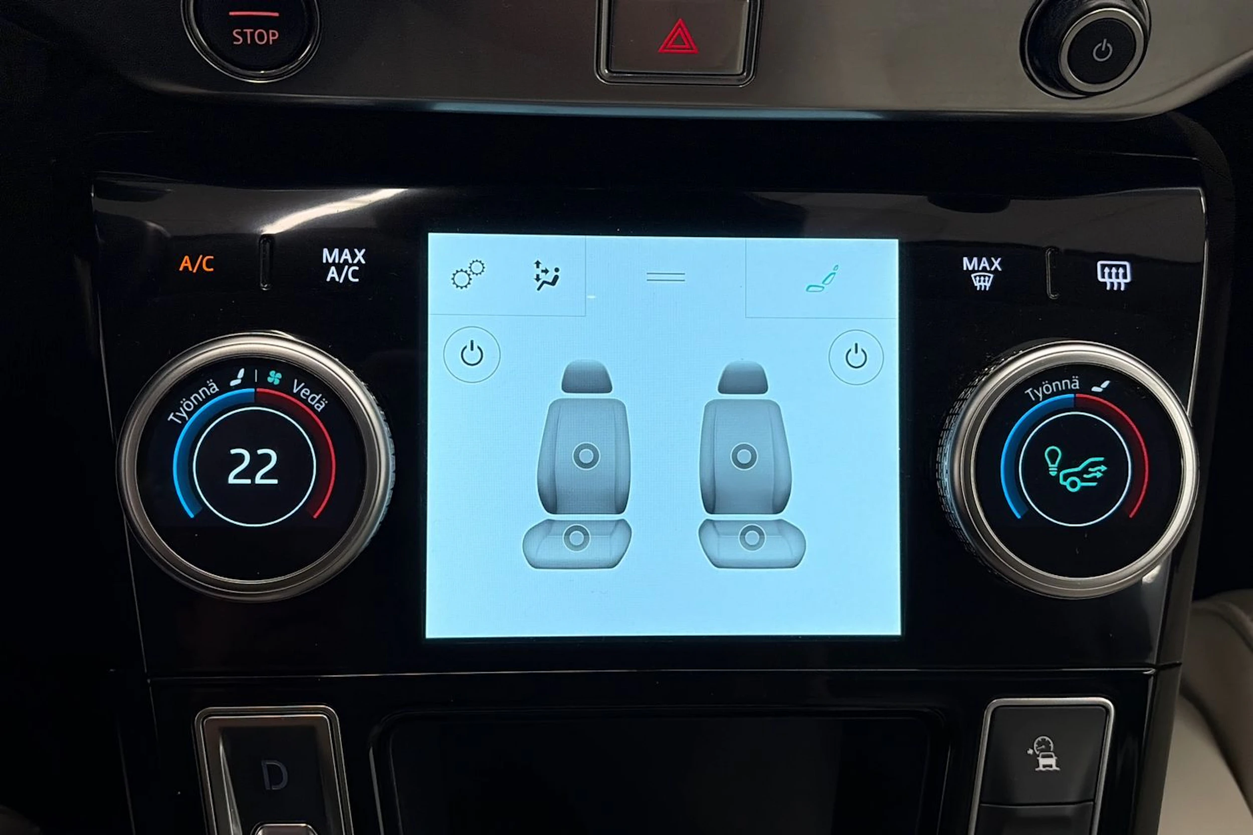 Harmaa Jaguar I-PACE 2019 kuva 32.
