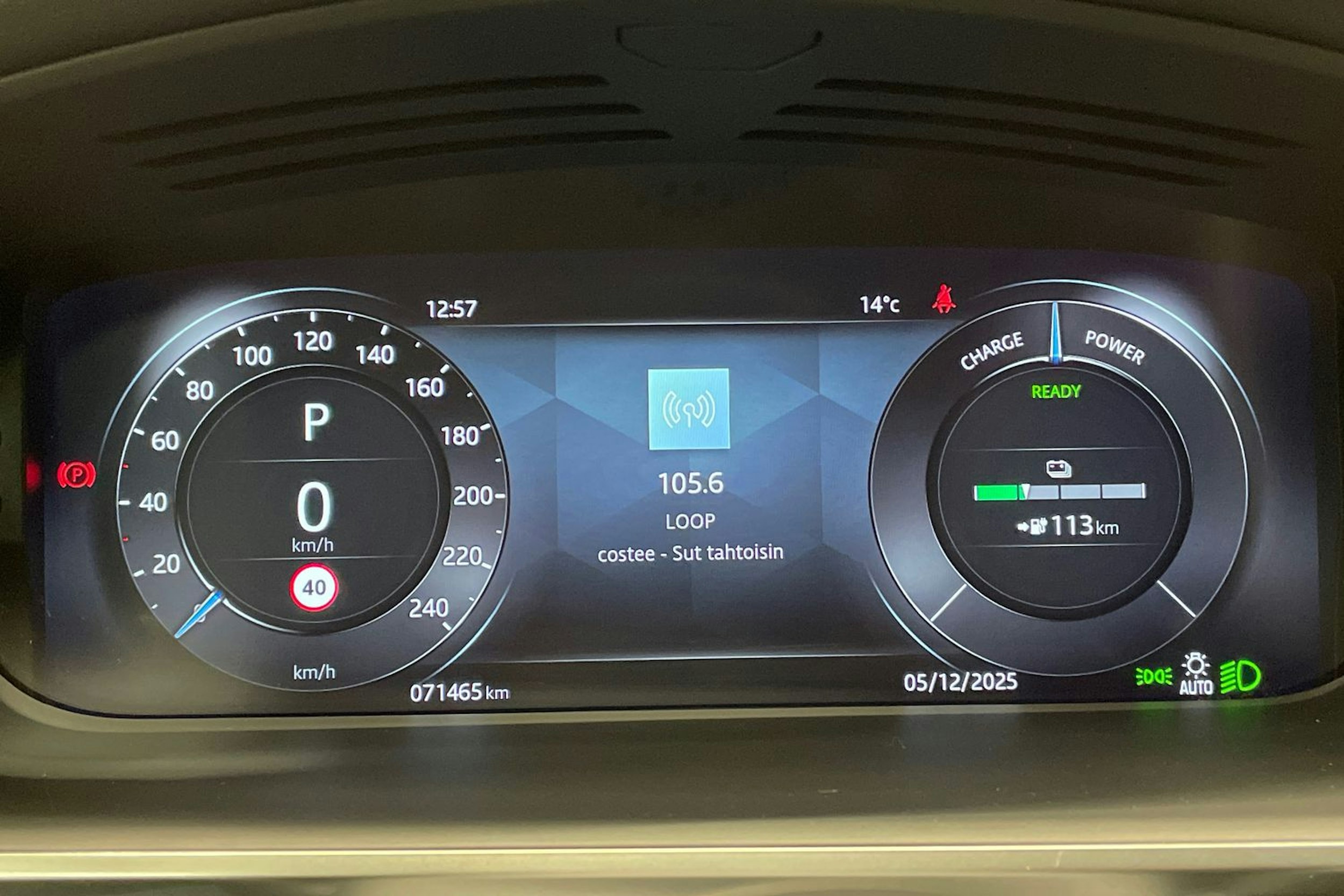 musta Jaguar I-PACE 2020 kuva 16.