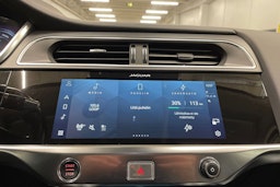 musta Jaguar I-PACE 2020 kuva 17.