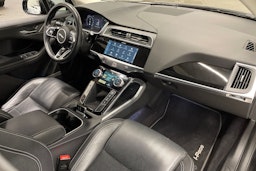 musta Jaguar I-PACE 2020 kuva 32.