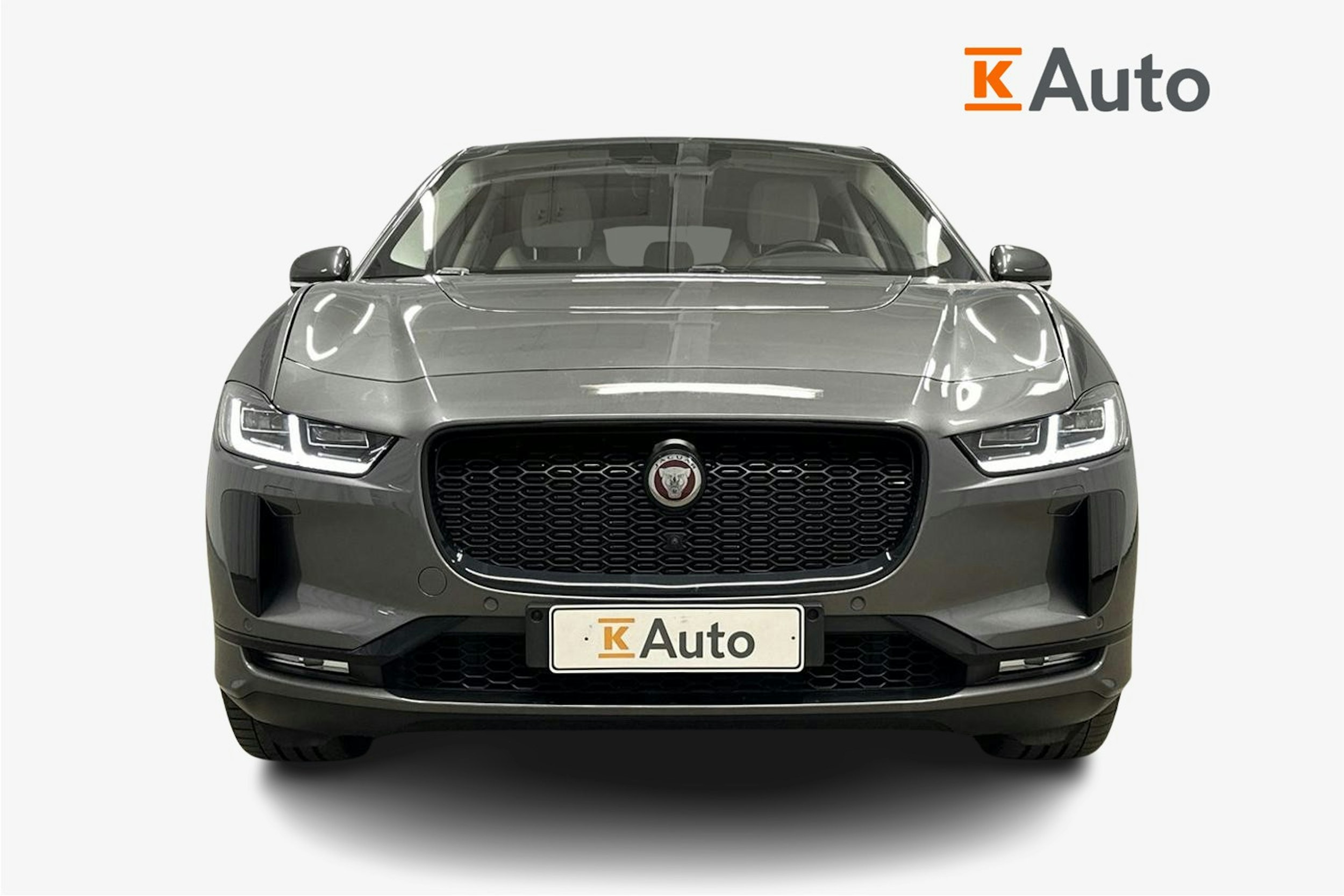harmaa Jaguar I-PACE 2020 kuva 5.