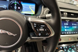 harmaa Jaguar I-PACE 2020 kuva 15.