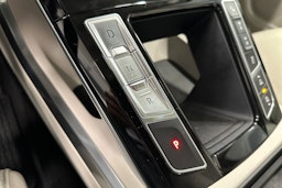 harmaa Jaguar I-PACE 2020 kuva 27.