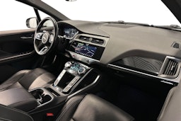 valkoinen Jaguar I-PACE 2020 kuva 9.