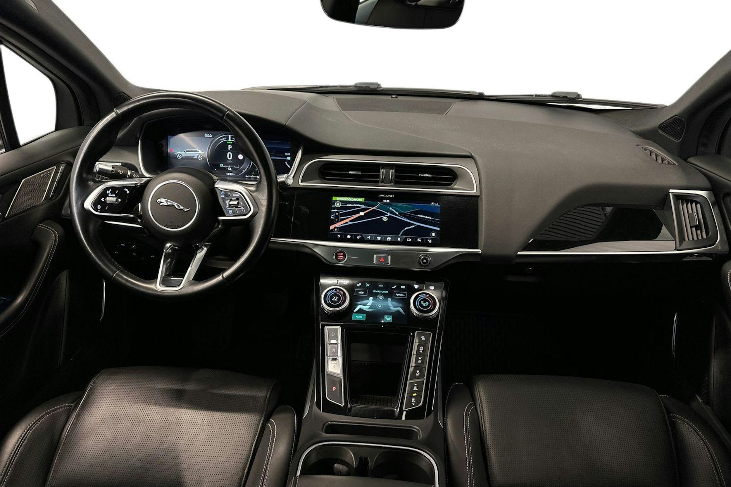 valkoinen Jaguar I-PACE 2020 kuva 10.