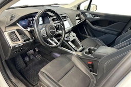 valkoinen Jaguar I-PACE 2021 kuva 6.