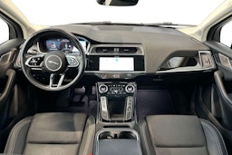 valkoinen Jaguar I-PACE 2021 kuva 7.
